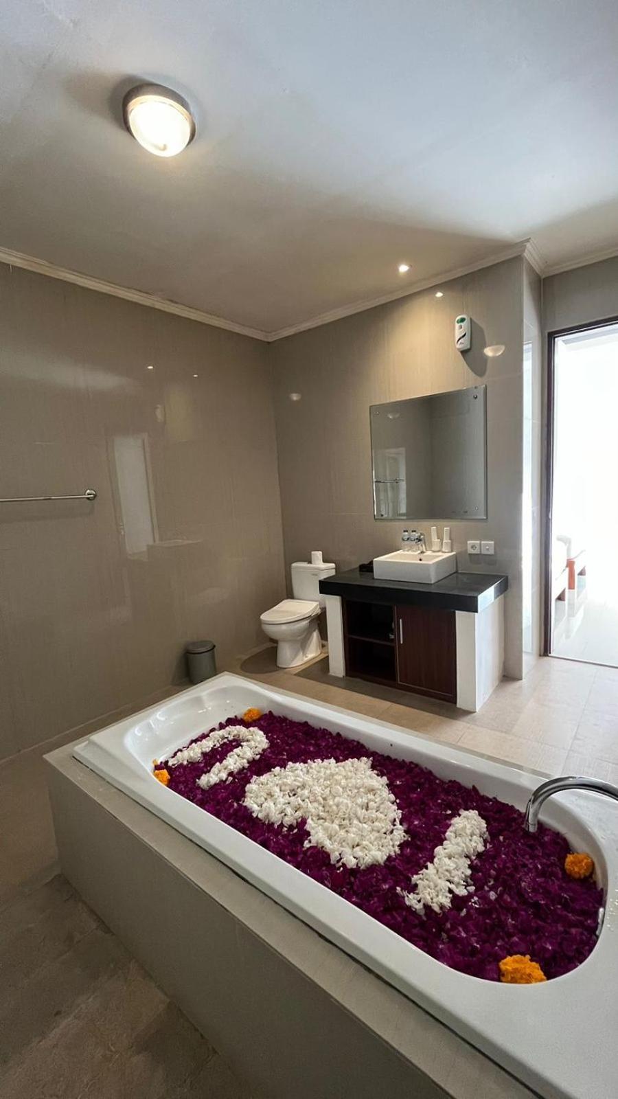 Kubu Manggala Villas Seminyak Kültér fotó